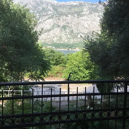 Prcanj Apartament *